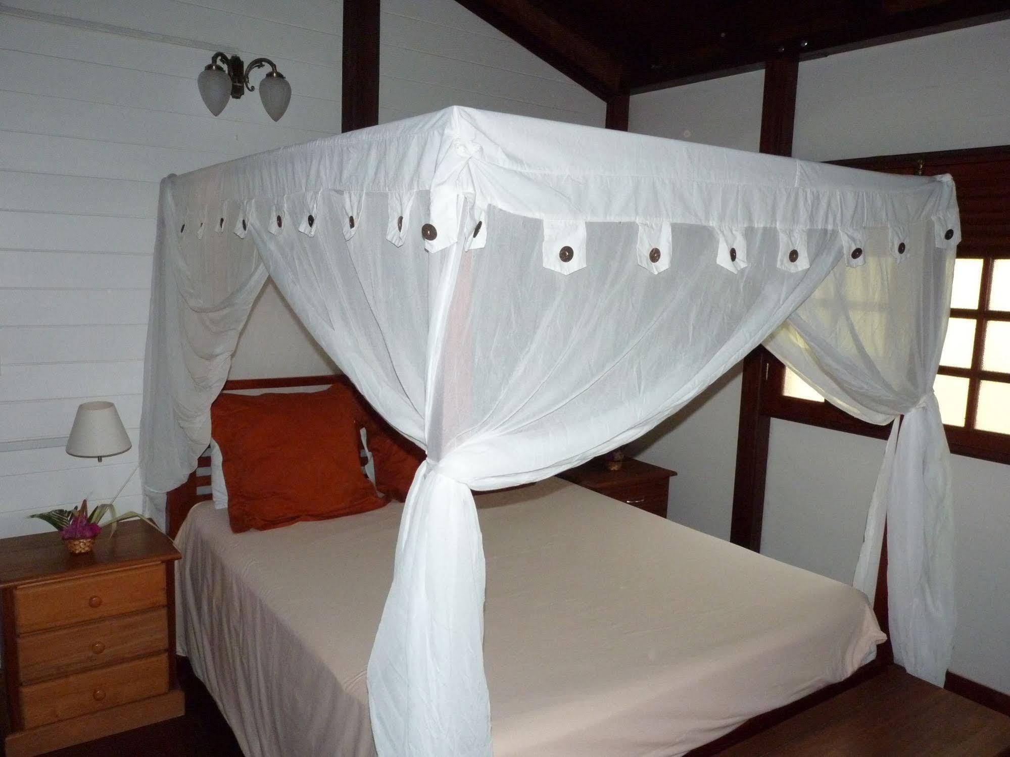 Residence De La Cousiniere Vieux-Habitants Esterno foto